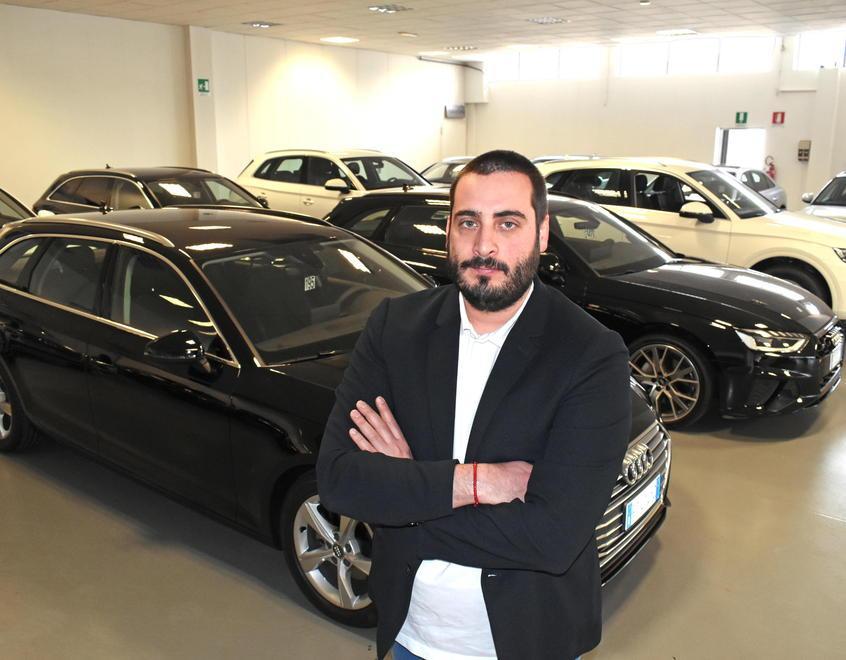 Il manager Mattia Brescia