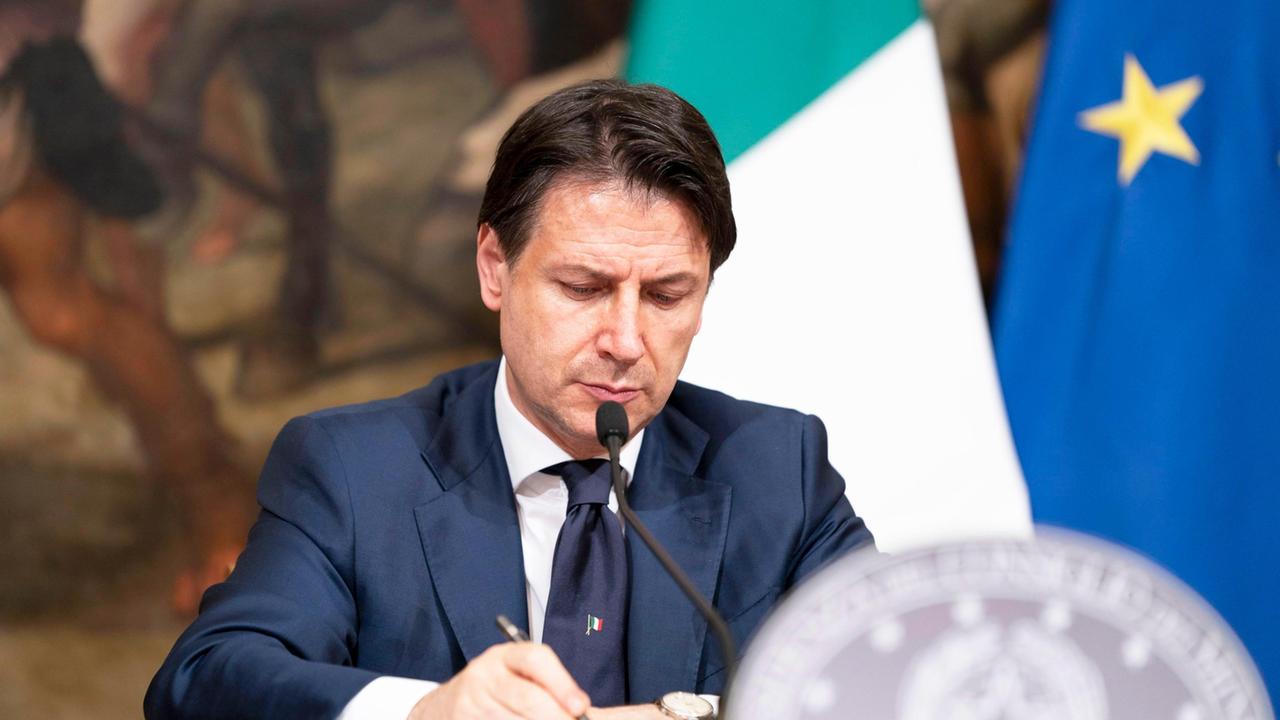 Tutte le regole per la riapertura: ecco cosa potremo fare da lunedì 18