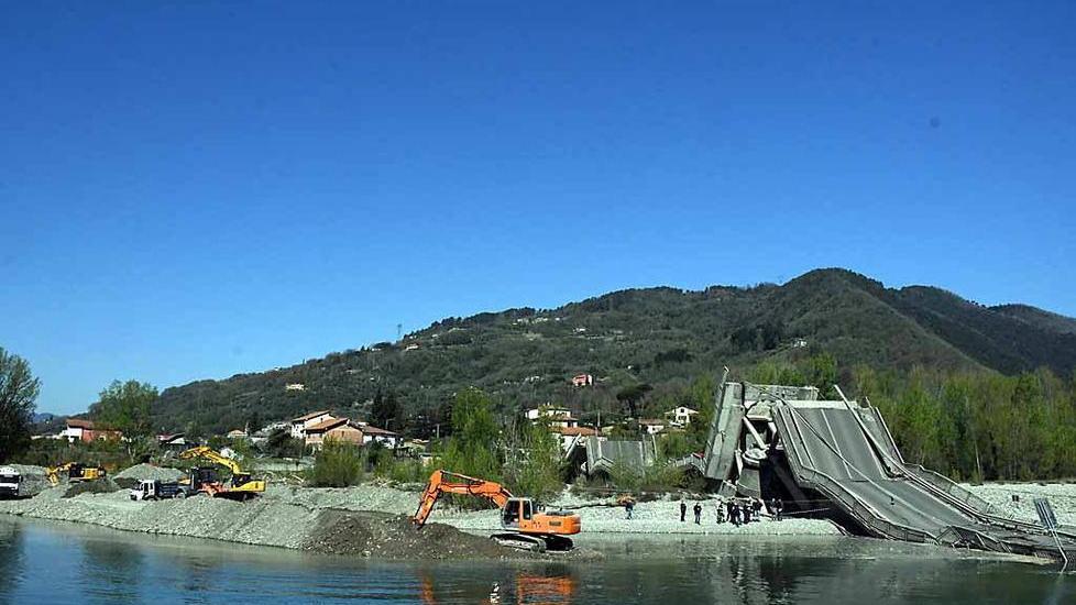 Ponte crollato ad Albiano Magra, Rossi sarà il commissario. C’è l’ok dal parlamento