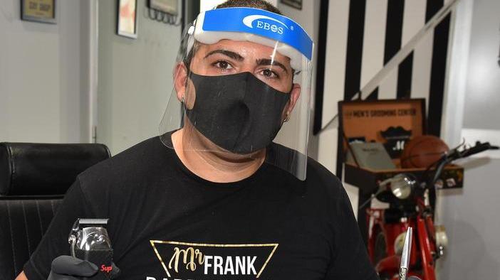 «Non sappiamo se potremo fare la barba: il sindaco ci aiuti»