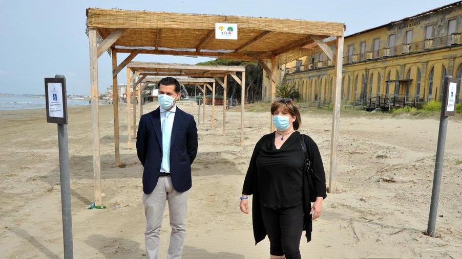 Gazebo in spiaggia per bimbi con disabilità