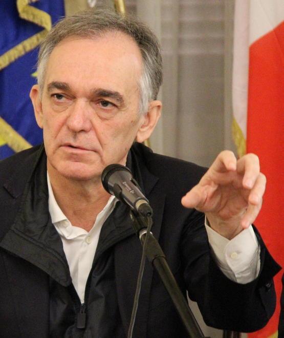 Riaperture: è scontro tra i sindaci e Rossi Via libera solo ai negozi, ristoranti al palo 