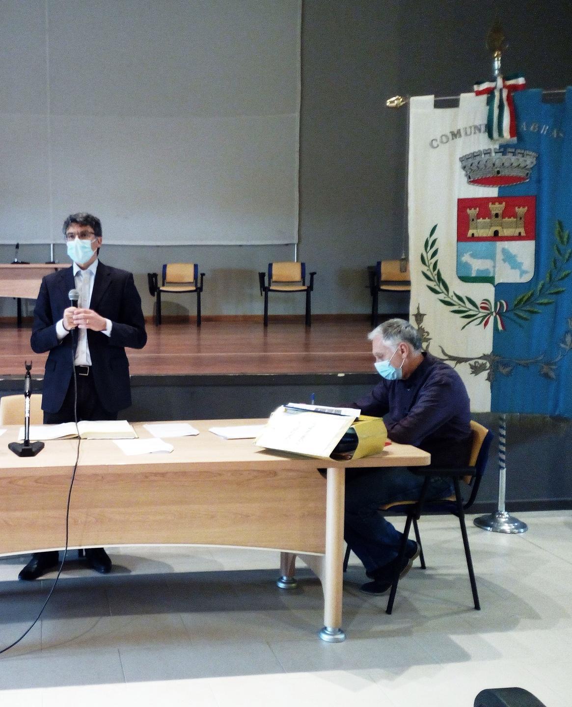 Cinque mosse per Cabras, tutto il Consiglio approva 