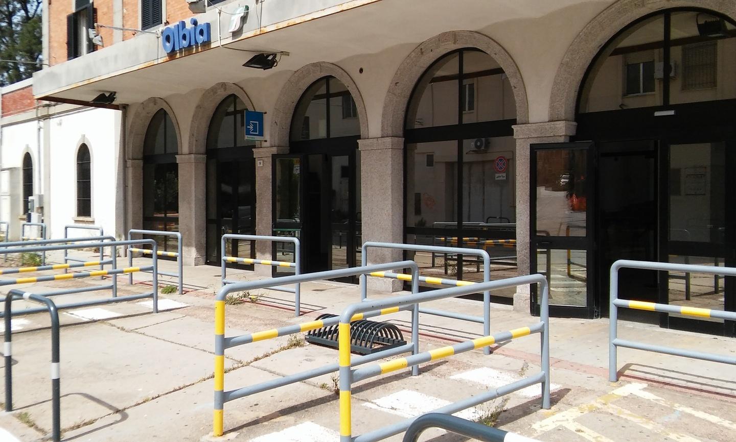 Treni vuoti, stazione al capolinea 