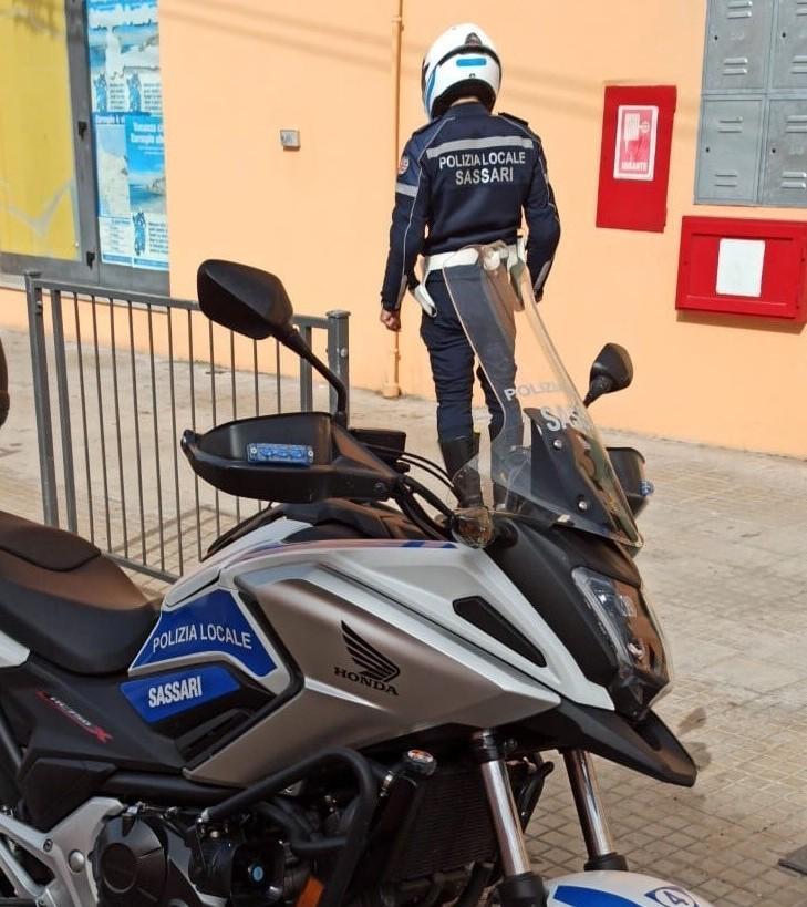 Evade dai domiciliari e massacra un conoscente 