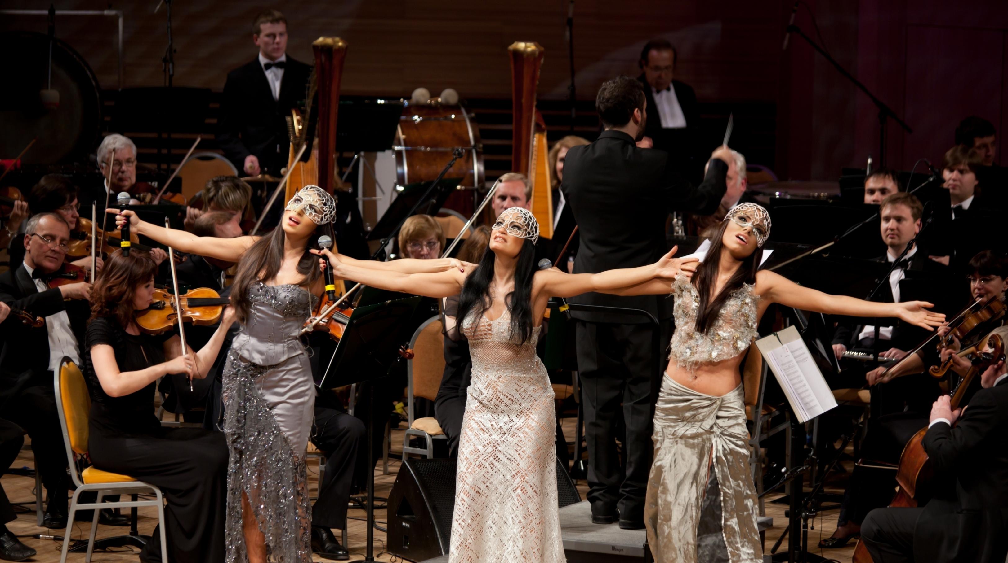 Mara Tanchis, a sinistra, con Stefania Francabandiera e Giorgia Villa