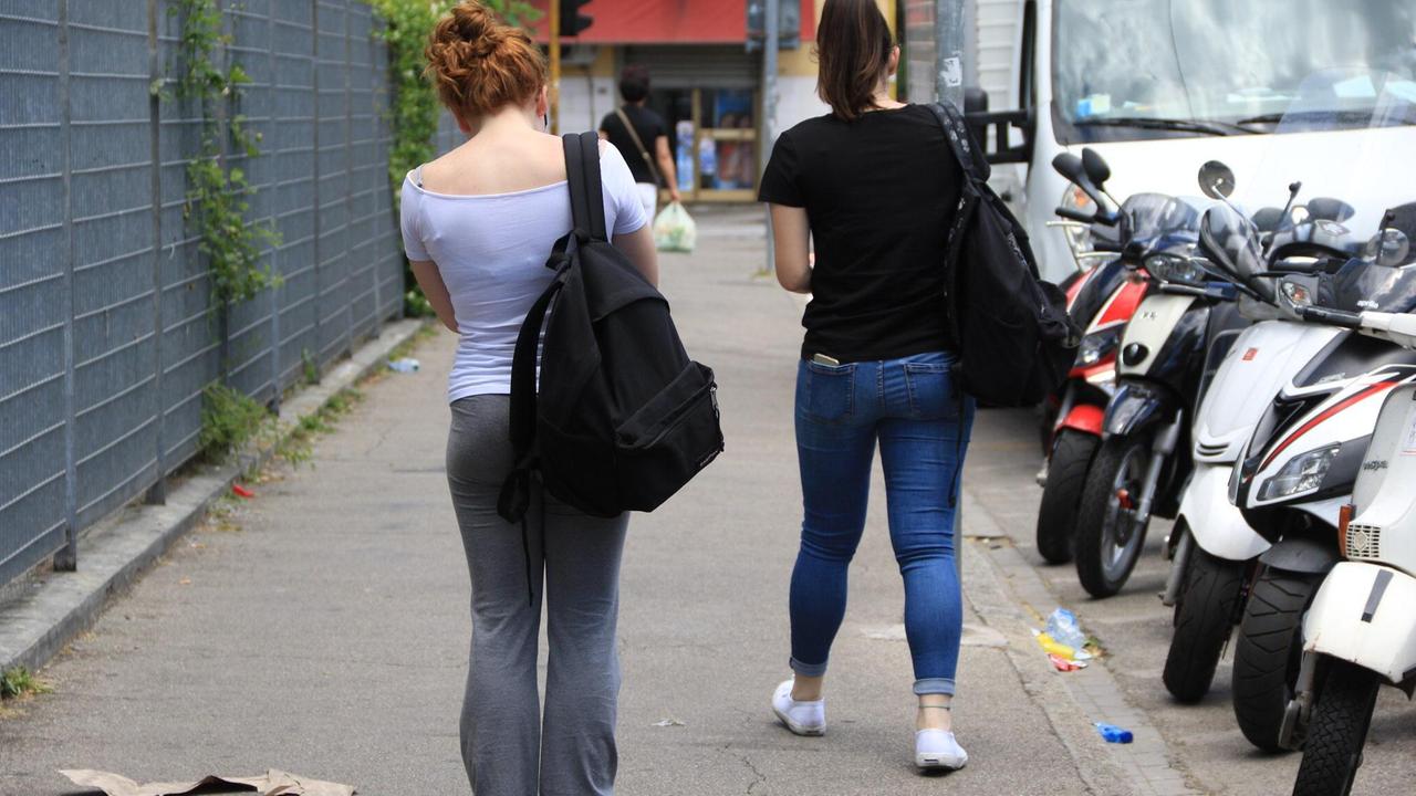 Autocertificazione, mascherina e un solo accompagnatore: le misure di sicurezza per l'esame di maturità