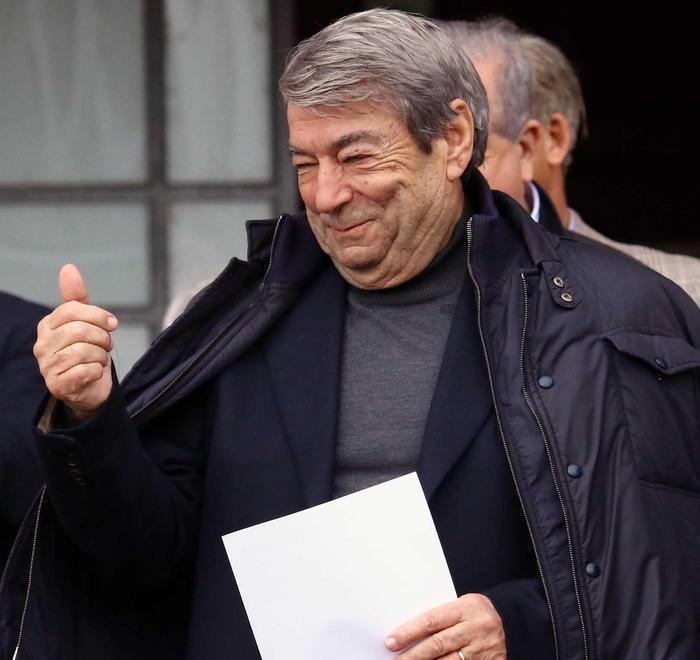 Anche Spinelli all’assemblea di Lega Voto unanime per ripartire ma... 
