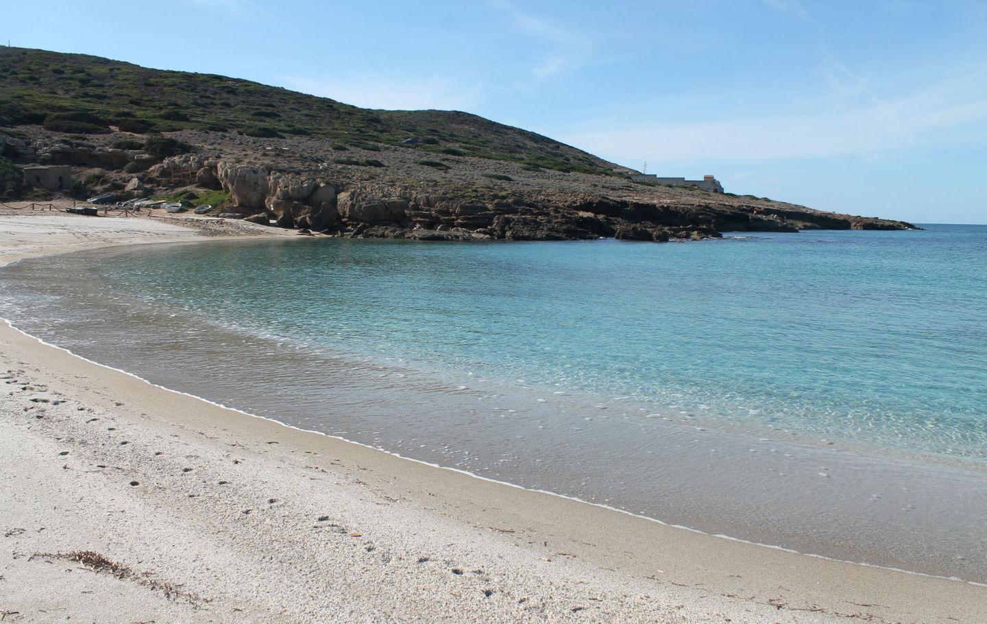 Nelle spiagge sassaresi sventola la bandiera blu 