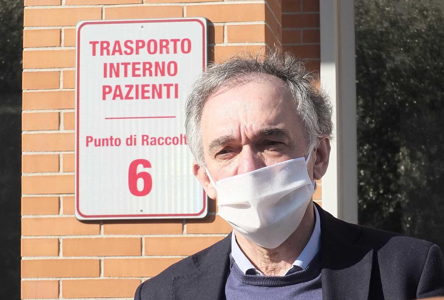 La Toscana pronta a riaprire ma non sa bene come: Rossi si adegua dopo una giornata caos 