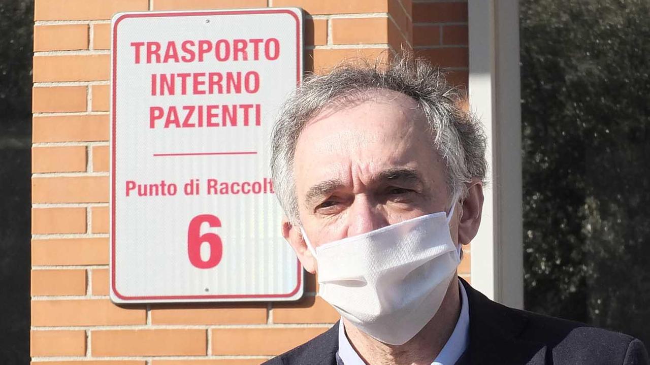 La Toscana pronta a riaprire ma non sa bene come: Rossi si adegua dopo una giornata caos