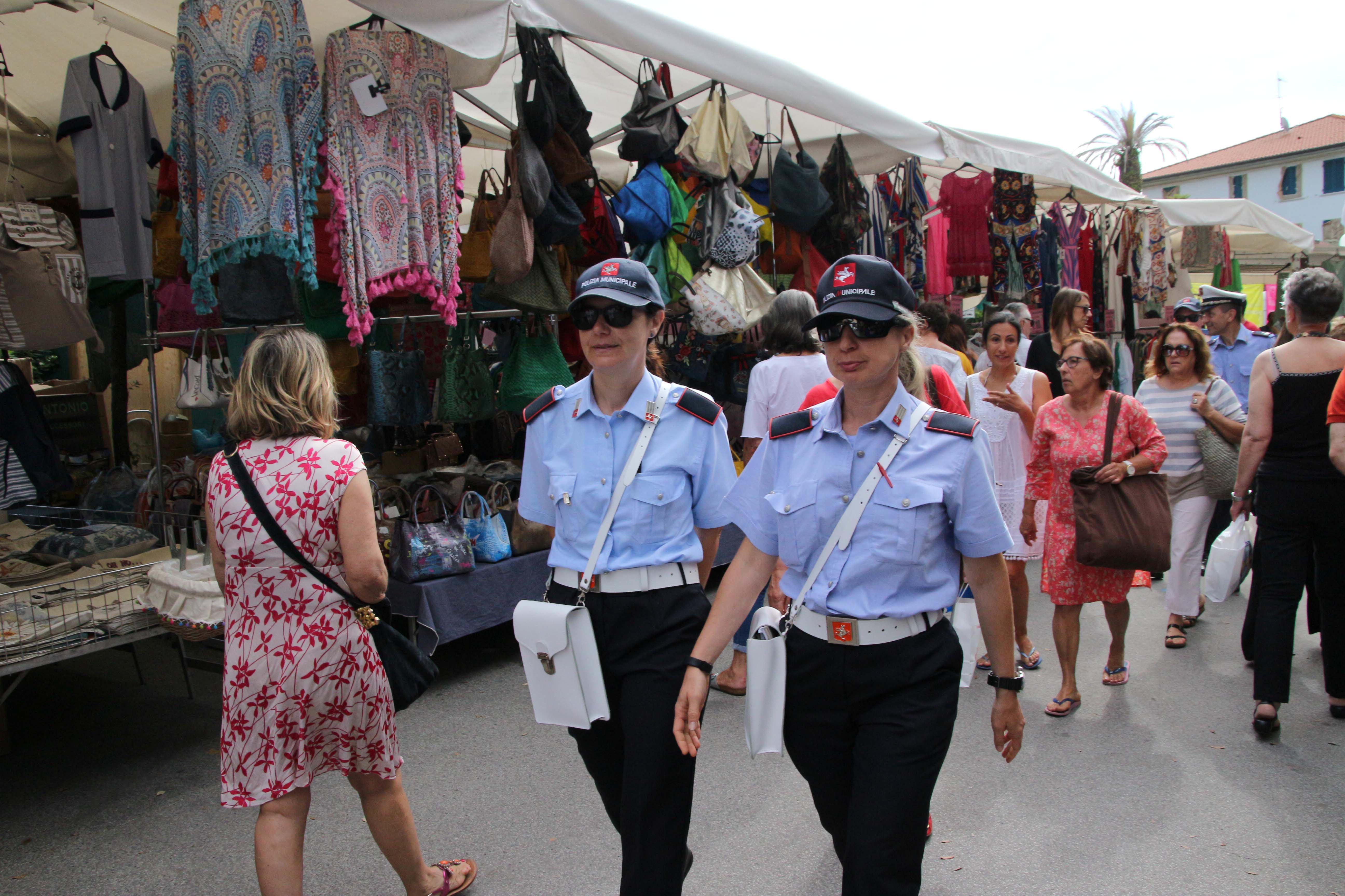 Cambia il mercato di Forte dei Marmi: avrà corsie a senso unico 