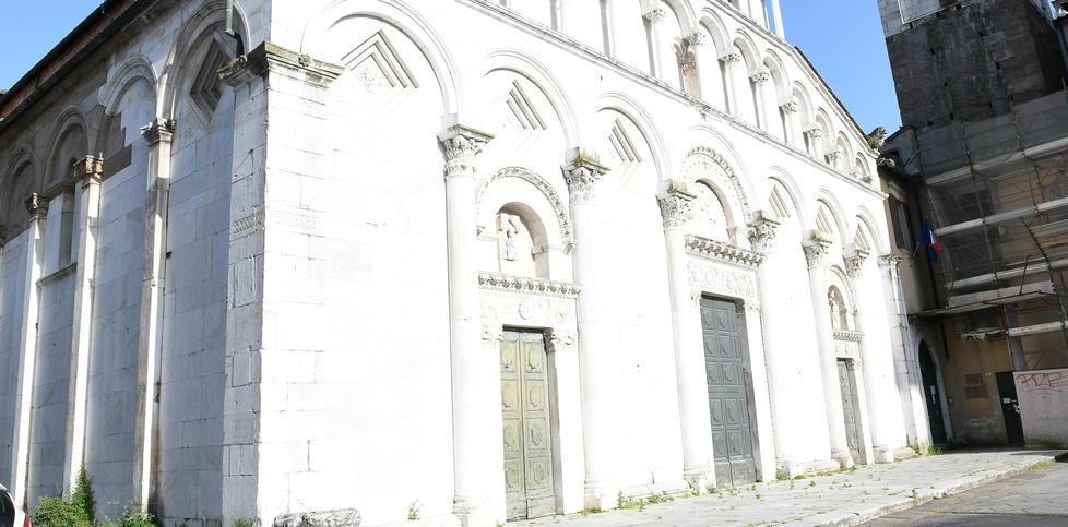 Santa Maria Bianca riapre per la messa della domenica: spazio per 178 fedeli 