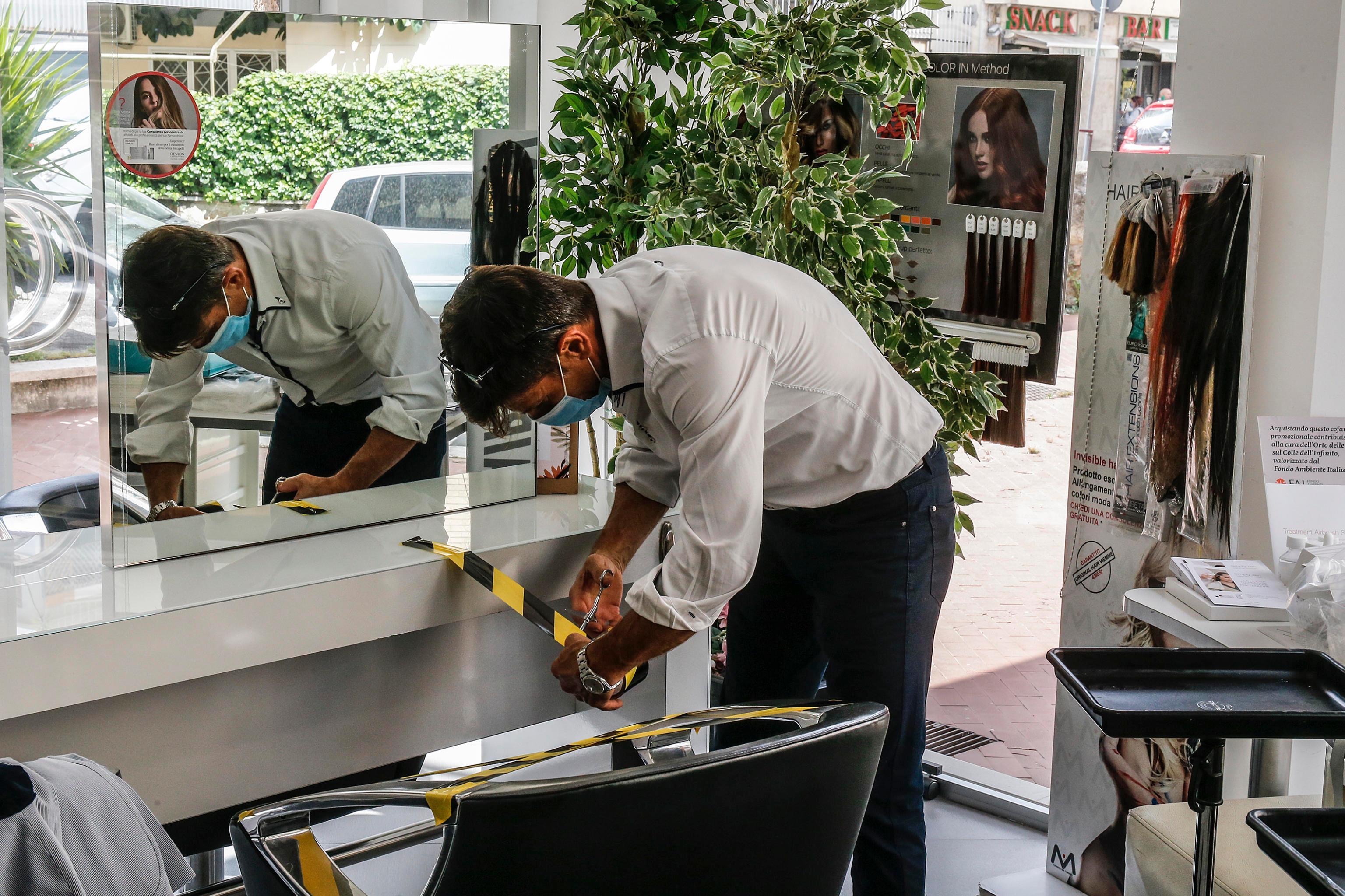 Volti e storie dell'isola riaperta