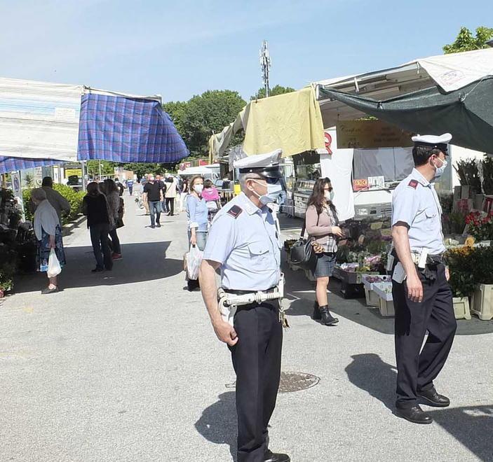 Mercati, tornano i banchi Prima tappa martedì a Marina