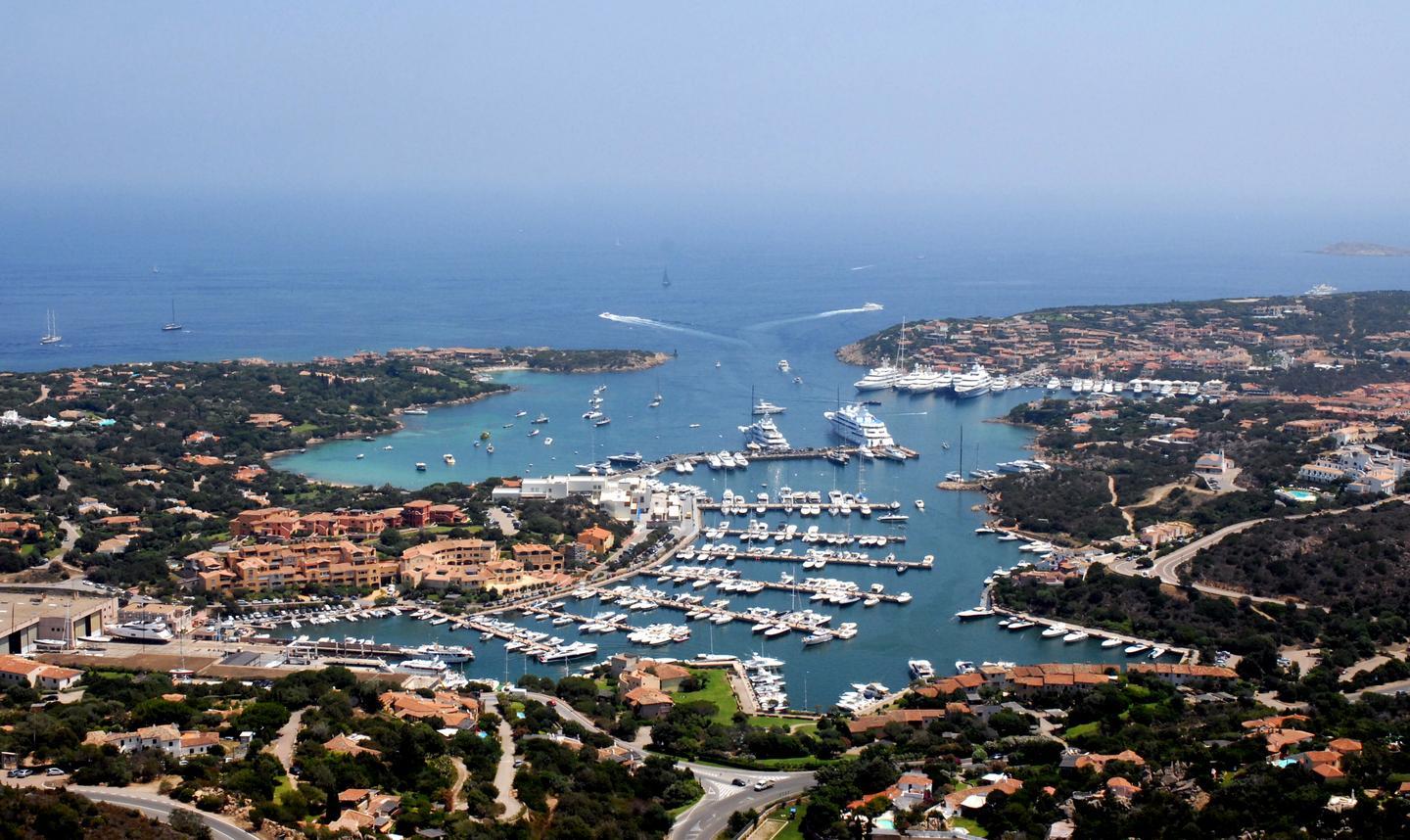 Lo Yacht club Costa Smeralda rinvia l’apertura a luglio 