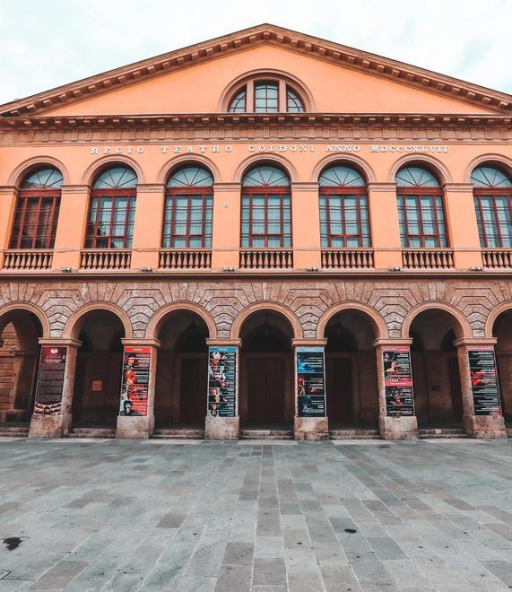 Non solo gli artisti pagano il black out di tutti i teatri 