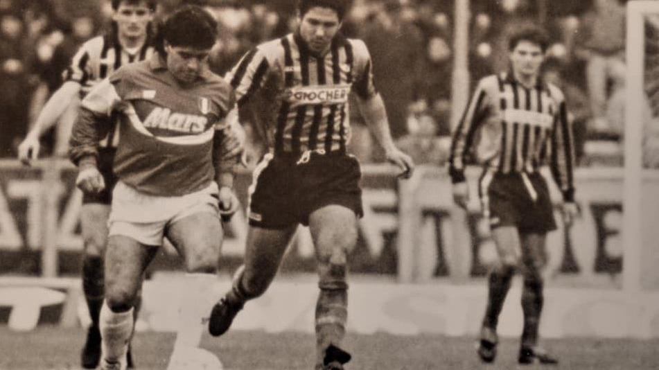 Maradona contro Simeone, l’unica “9” del Pibe in A