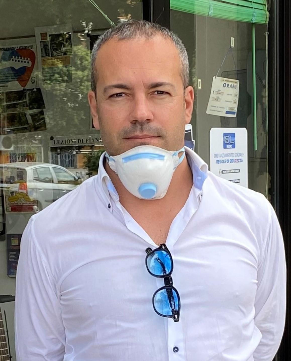 L’appello dei Riformatori: «Acquisti nei negozi della città»