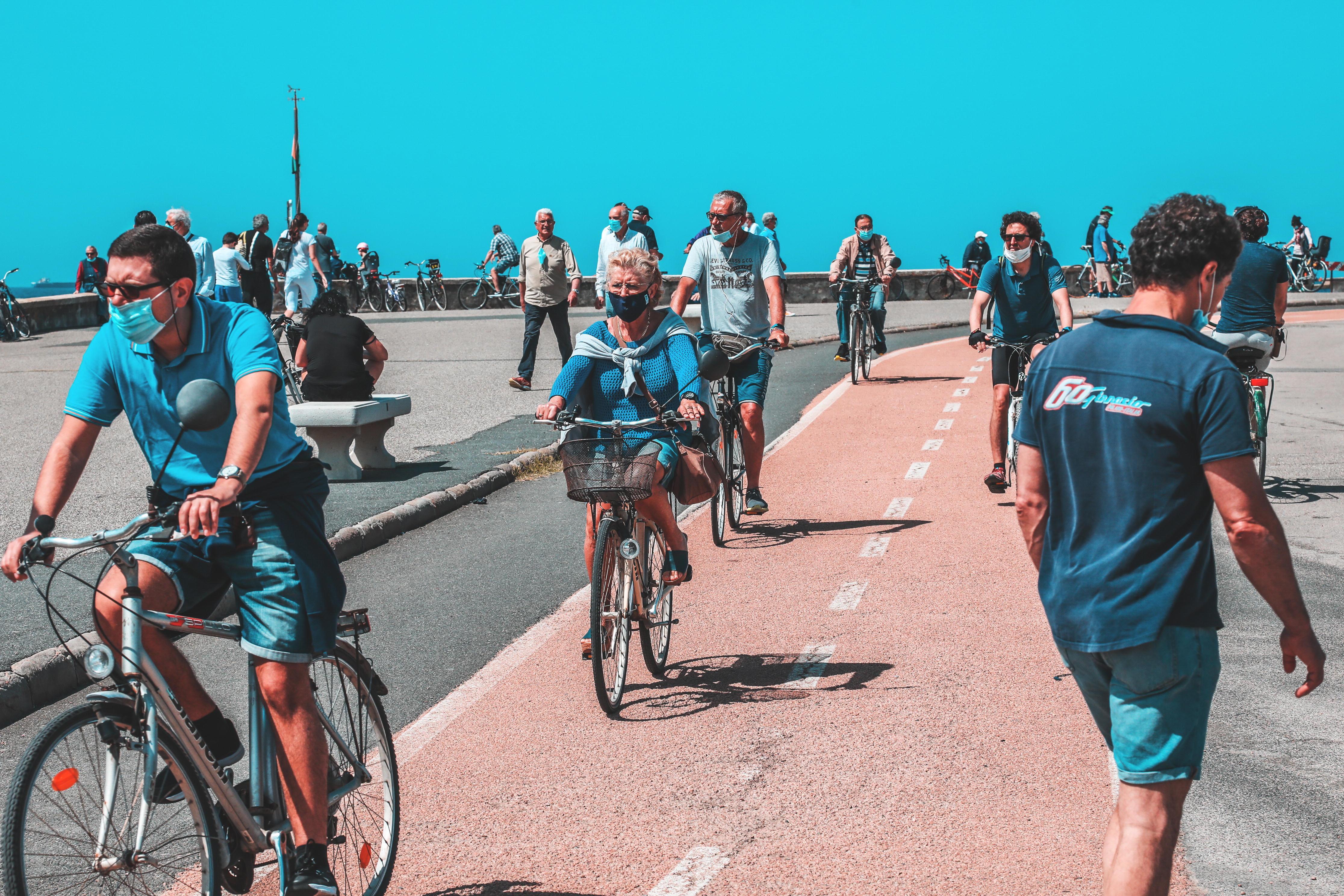 Arrivano le domeniche solo in bicicletta