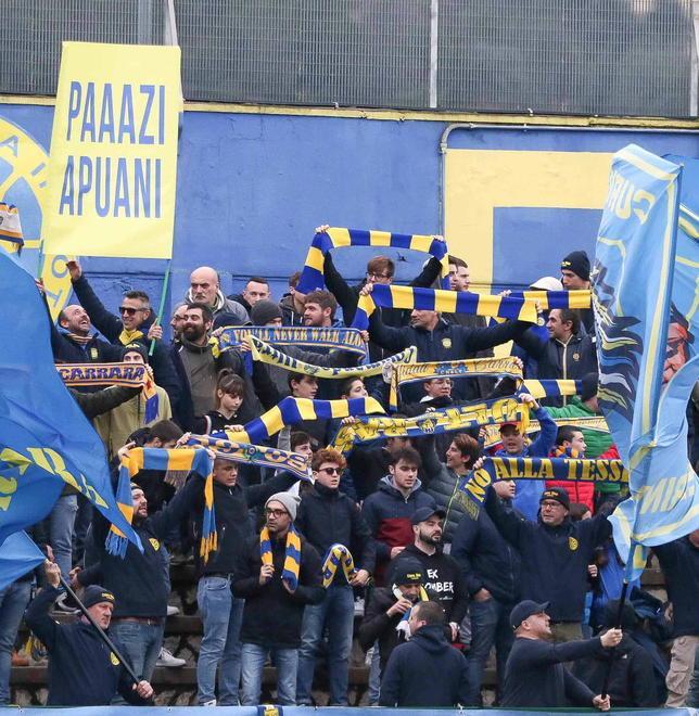 Spiraglio per la Carrarese in una serie B a 40 squadre