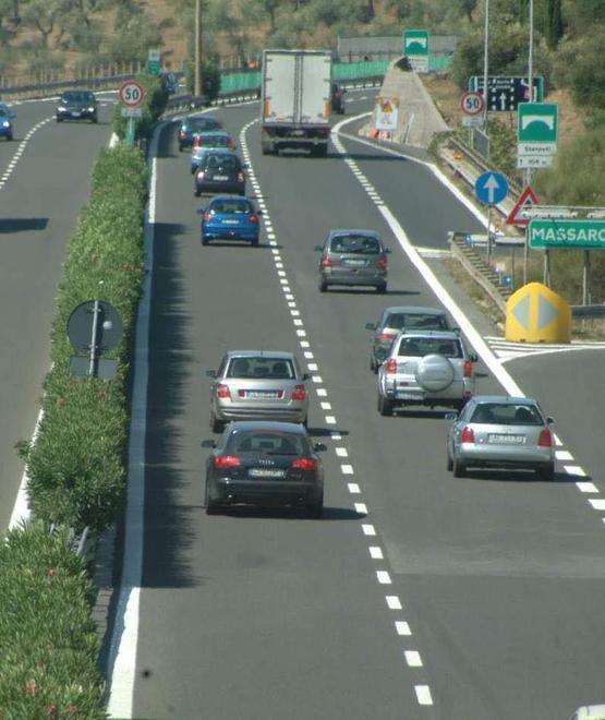 «Salt deve riaprire i suoi Centri Servizi» 