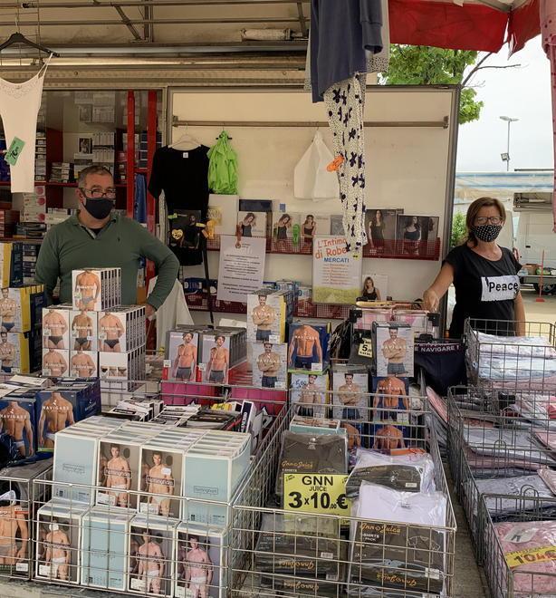 Mercato, buona la prima Clienti rispettosi delle regole 