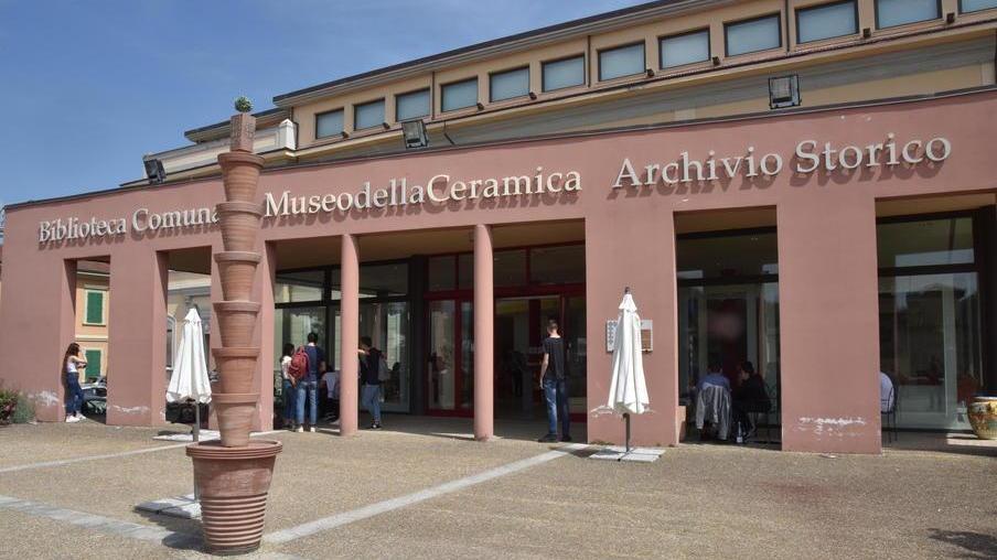 Il Museo della Ceramica ha già riaperto le porte Presto toccherà a Vinci