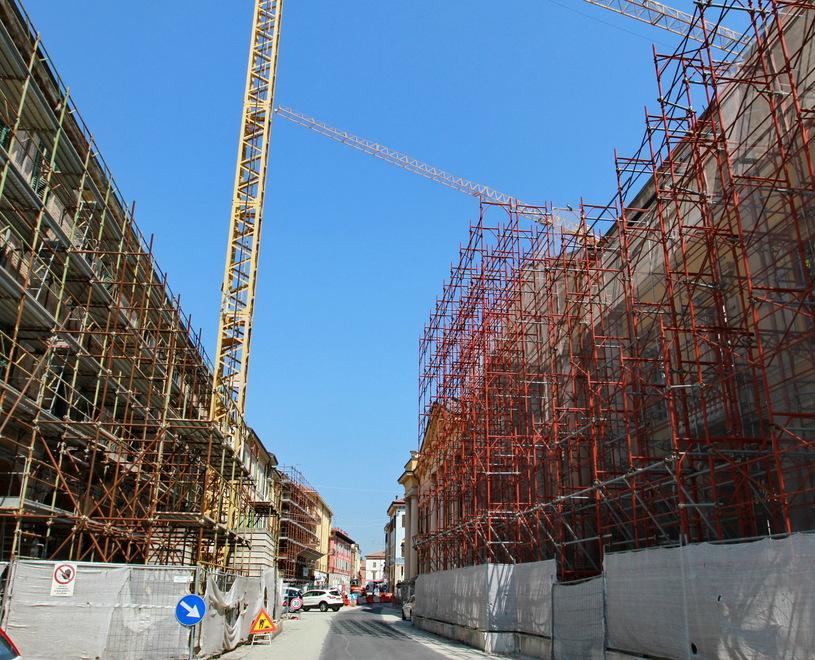 Terremoto nel modenese. Il punto: ancora 894 nuclei sfollati Il 76% delle case sono ok 700 milioni per il pubblico 