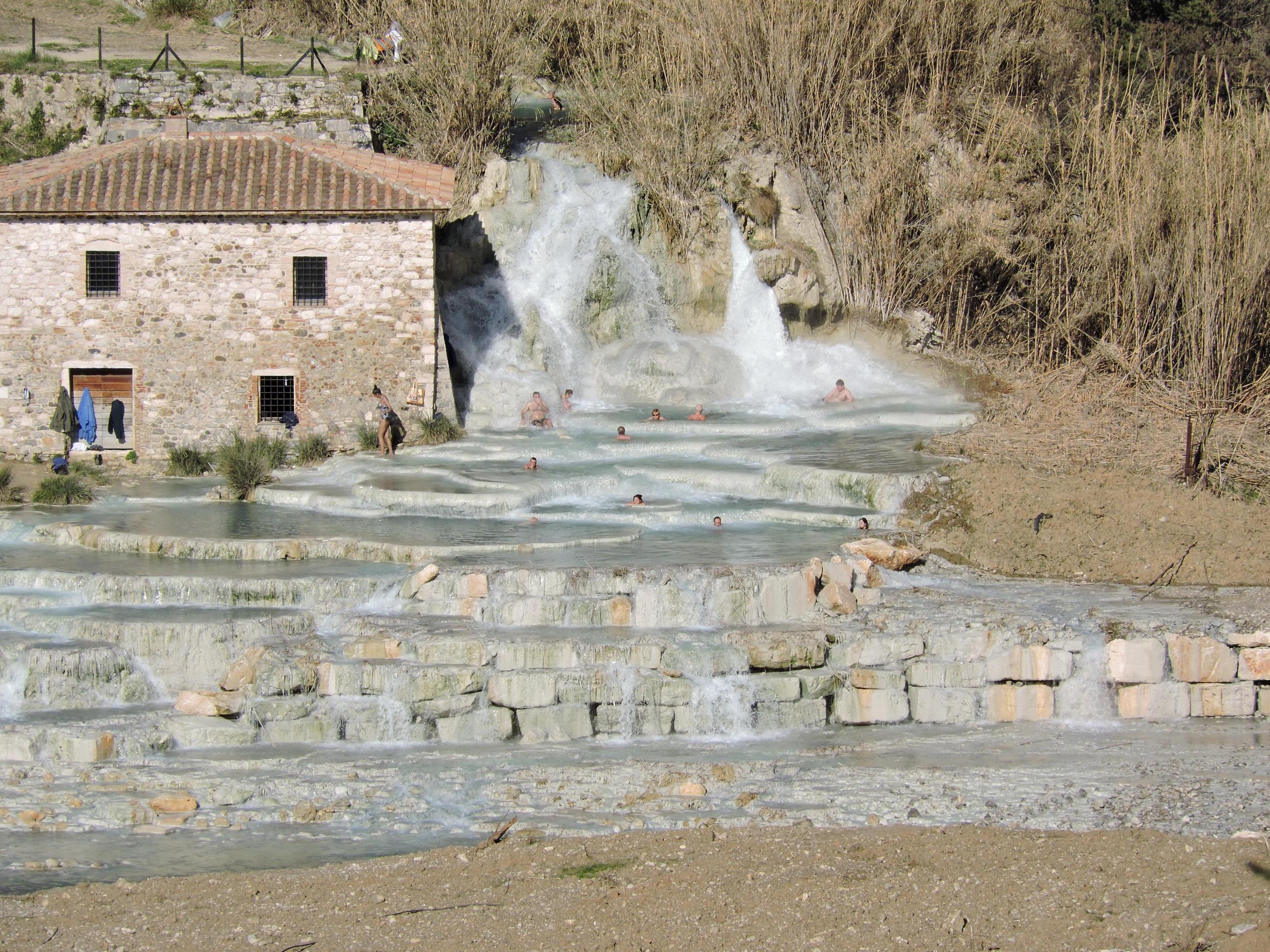 Le cascate del Gorello (foto d'archivio)