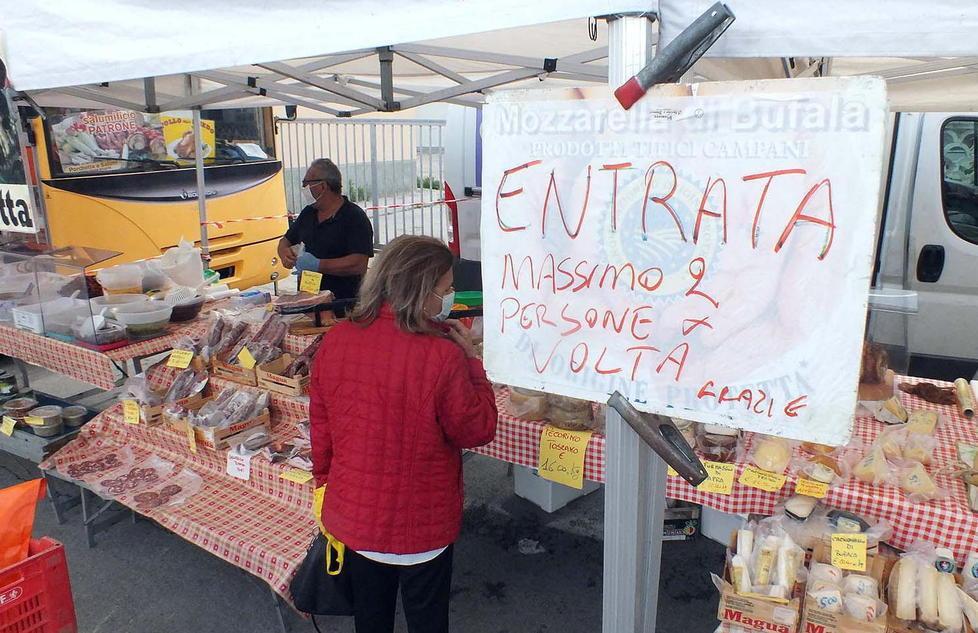 Il primo giorno del mercato post Covid tra timori, speranze e qualche polemica