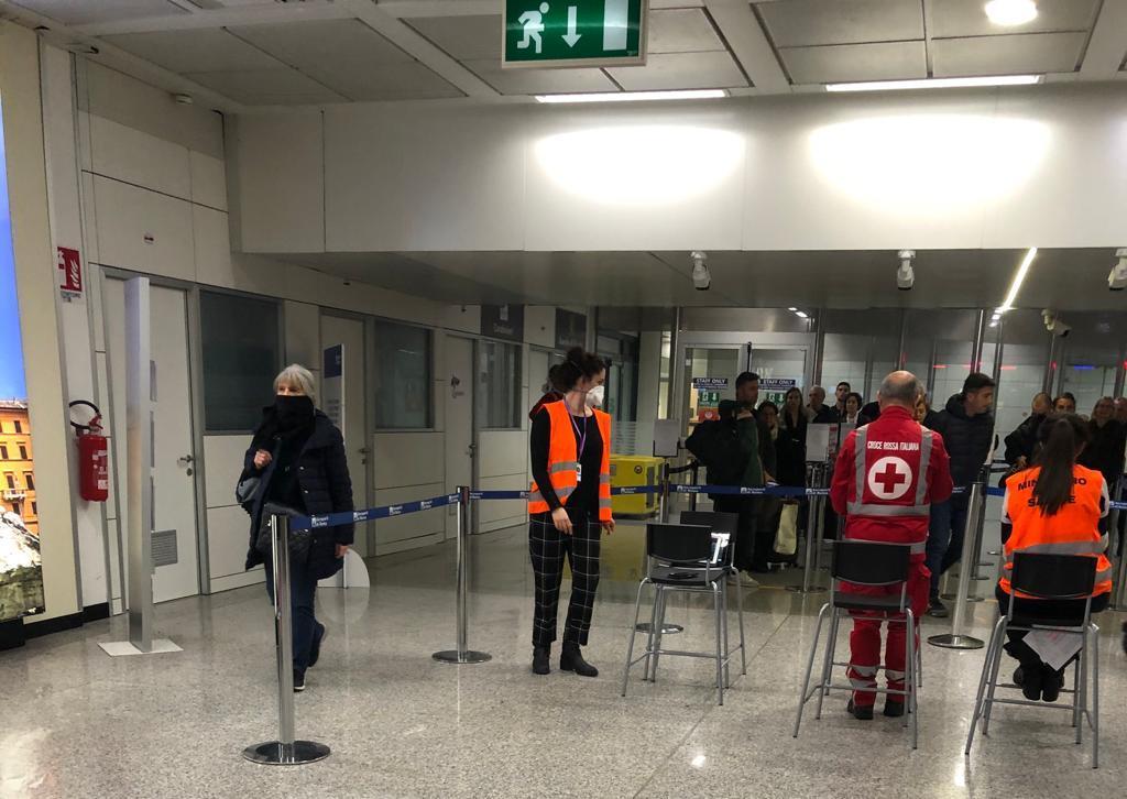 Solinas ai turisti: «Aiutateci a tenere la Sardegna Covid Free»