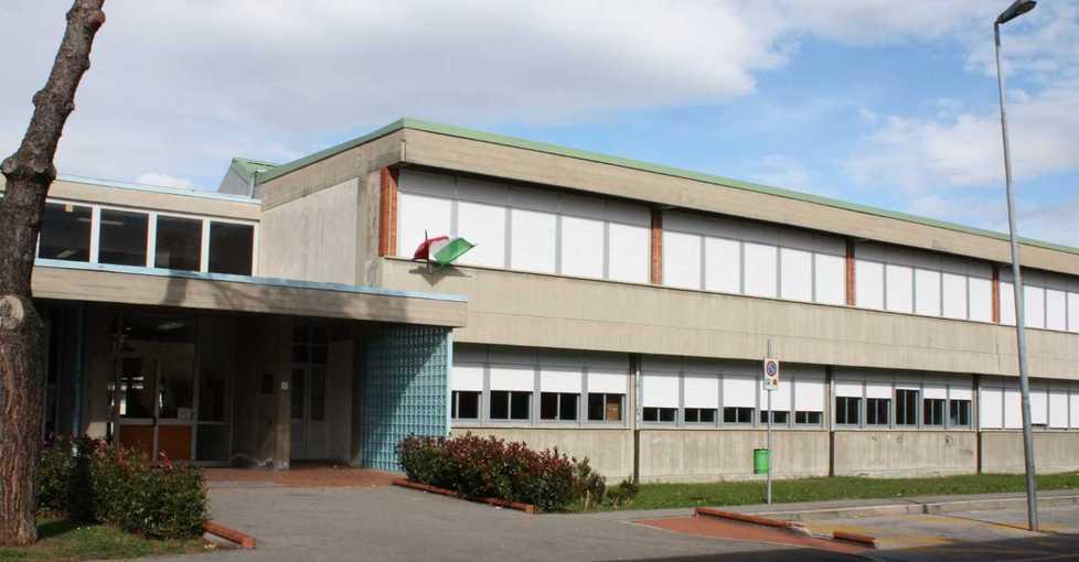 Anonimo benefattore regala quaderni e al resto ci pensa il comitato dei genitori