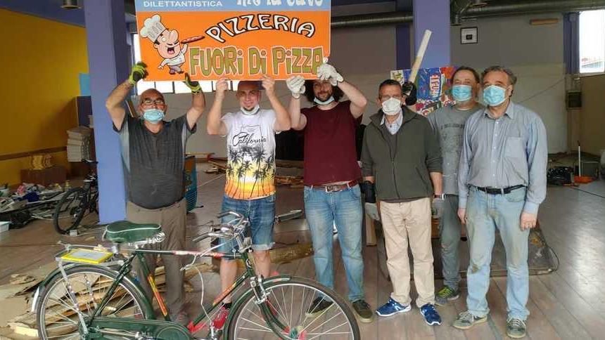 Un sorriso speciale per i ragazzi di “Fuori Pizza”