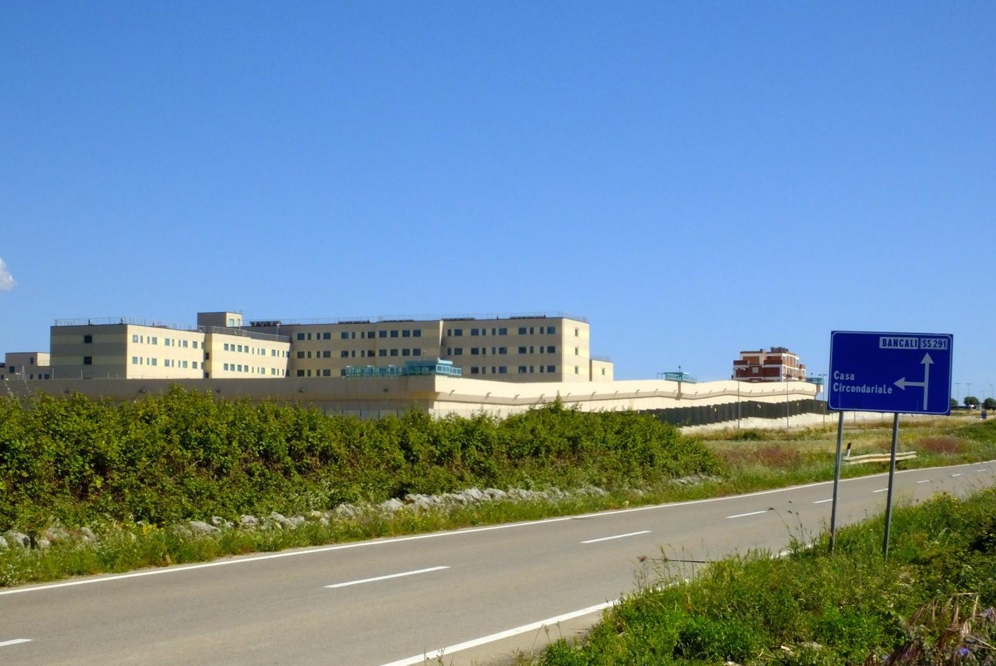 Sequestrato un telefono in una cella 