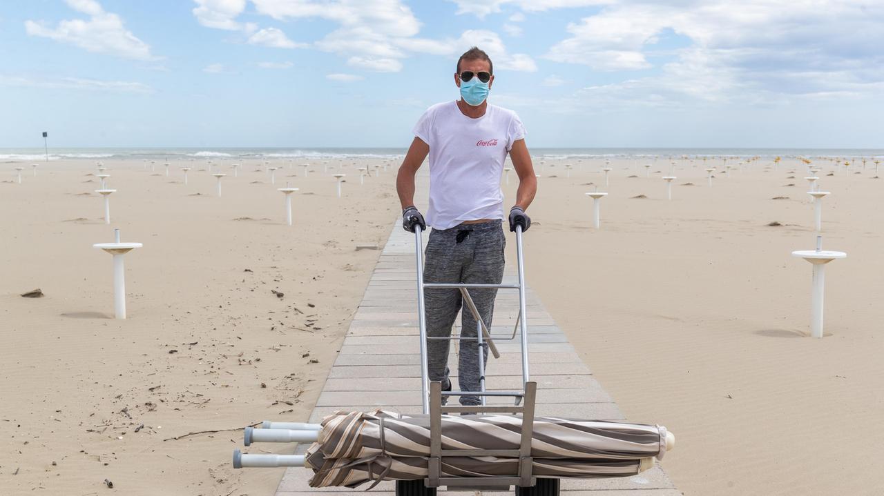 Lidi, spiagge aperte da sabato. Via libera della Regione all'inizio dell'estate