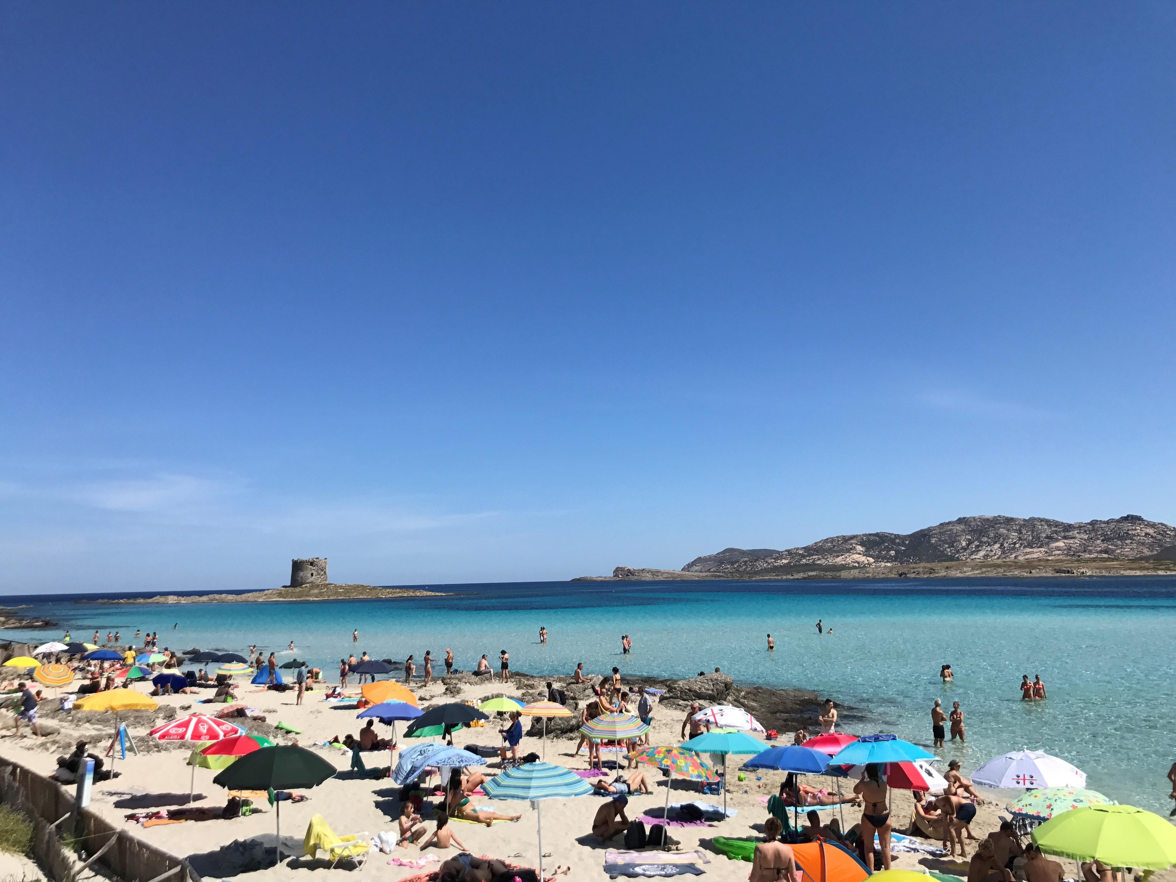 Turisti in Sardegna? Sì, ma con regole certe