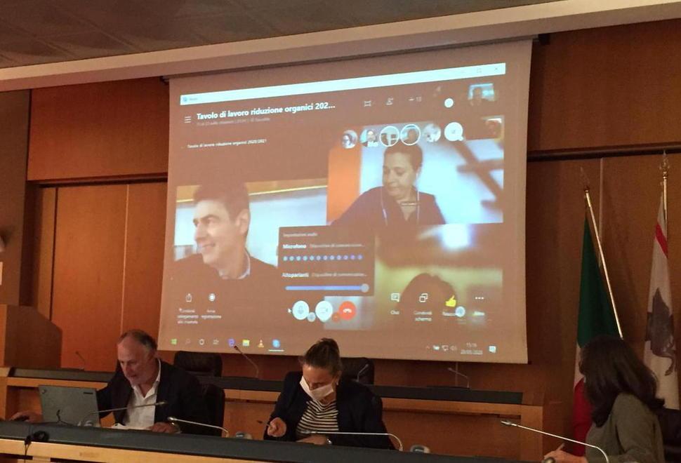 La videoconferenza dalla sede della Provincia