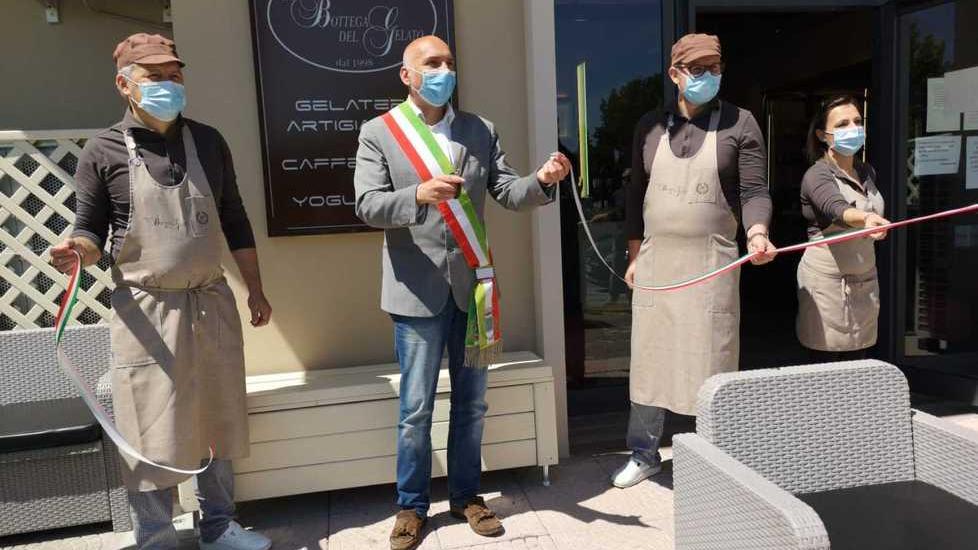L'inagurazione della gelateria a Castelfranco