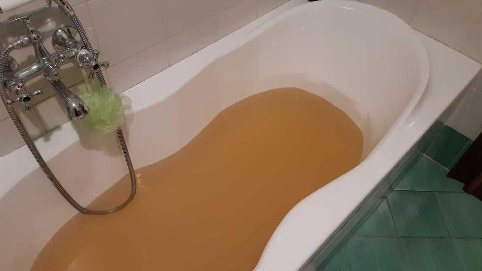 I consiglieri comunali chiedono un incontro per l’acqua sporca