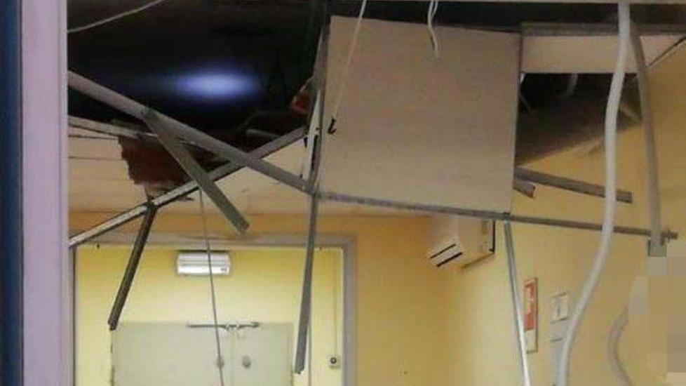 «Controsofitto crollato, episodio che non deve essere minimizzato»