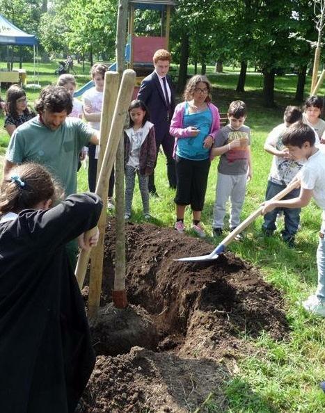 Un albero per ogni nato Messa a dimora di 309 nuove piante