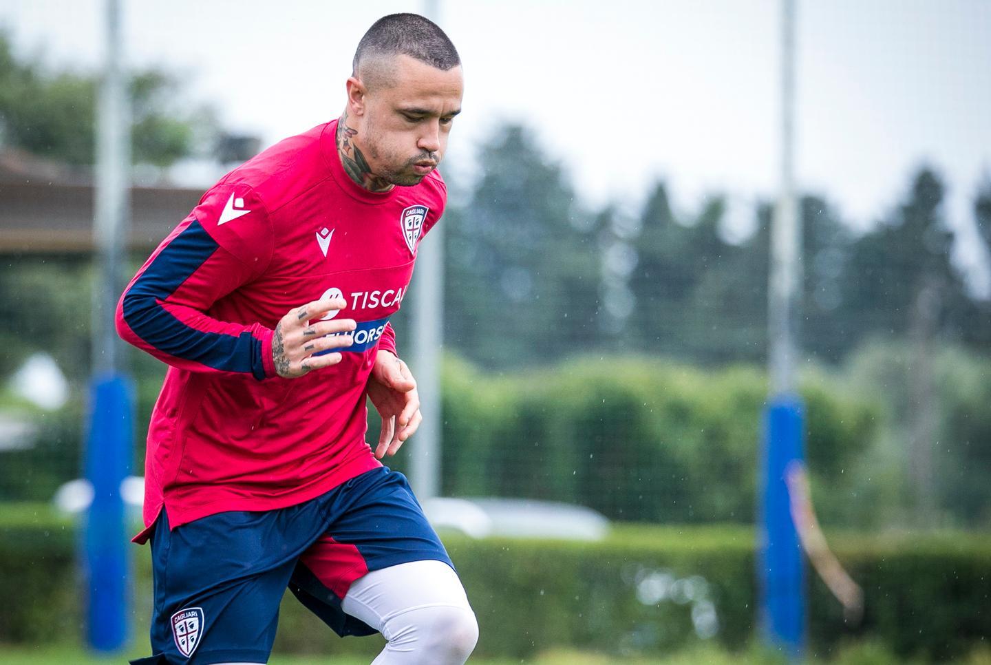 È negativo l’esito dei tamponi Il Cagliari intensifica le sedute