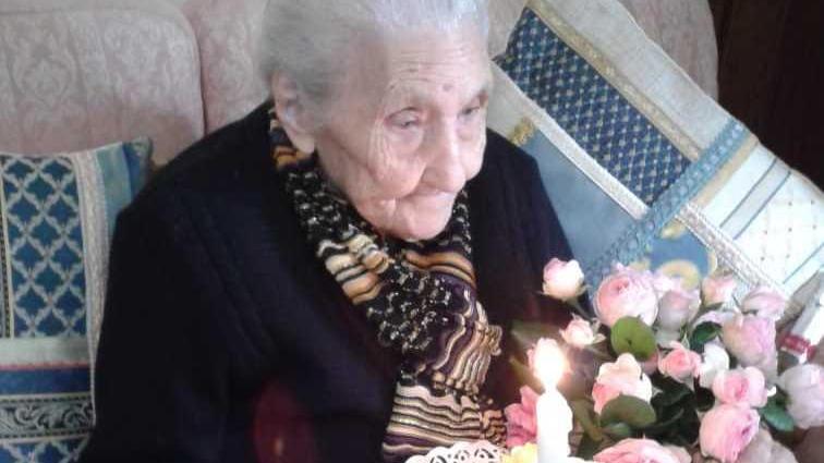 Con 104 anni nonna Paola batte i suoi fratelli centenari