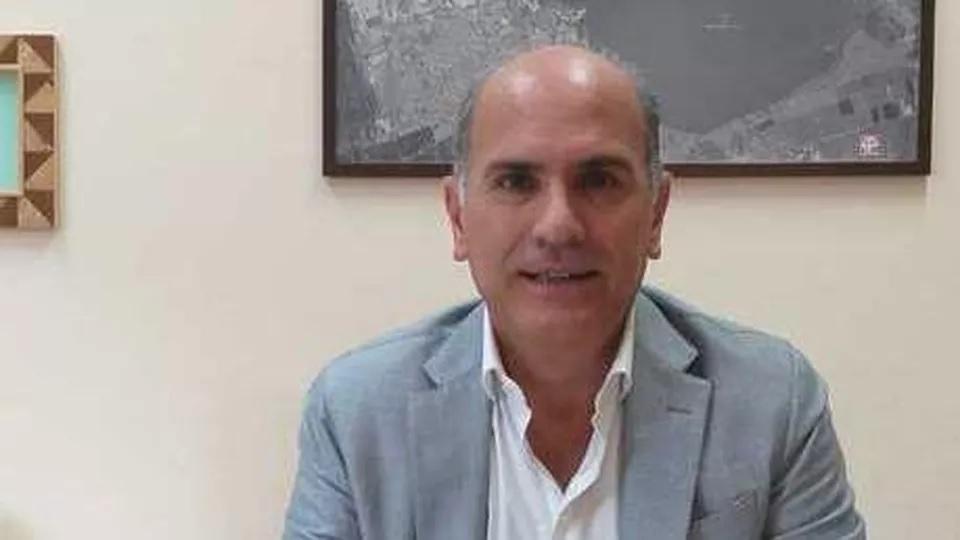 «Io, salvato dalla caduta giù per le scale»: dirigente scolastico sviene e scopre il virus