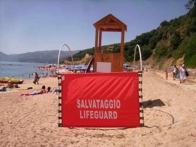 Bagnini e rischio Covid: prima leggo l'ordinanza, poi ti salvo 