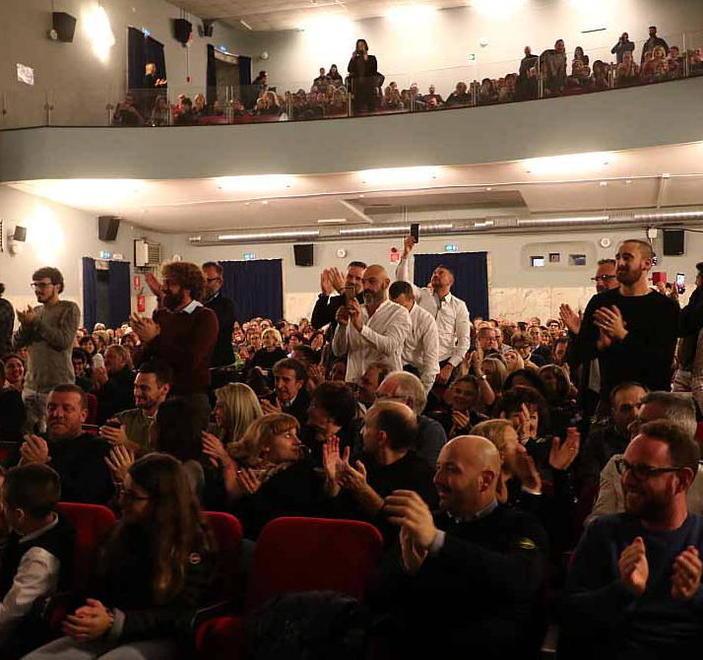 La proposta: film all’aperto in un’arena in centro a Carrara