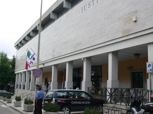 Perseguita la ex: aperto il processo per stalking 