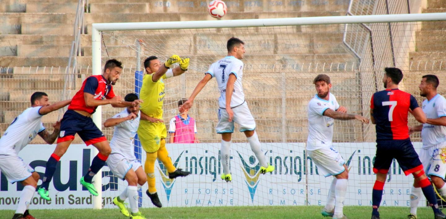 Calcio, le squadre sarde unite: «Giusto fermare la D» 