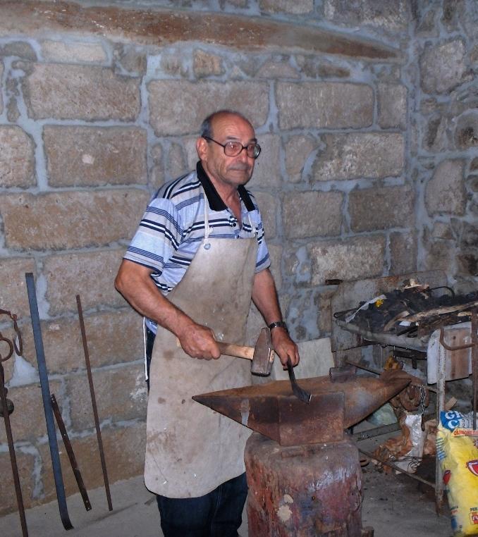 Addio a Cicito Campana l’ultimo fabbro di Ozieri 